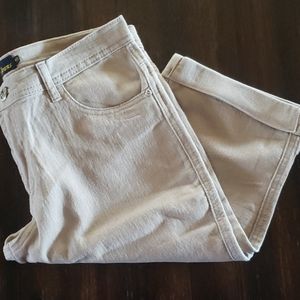 Women's Bermuda shorts